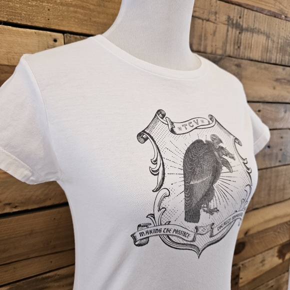 NWOT "Them Crooked Vultures" women's cut t-shirt w/ vulture design size L - Picture 3 of 5